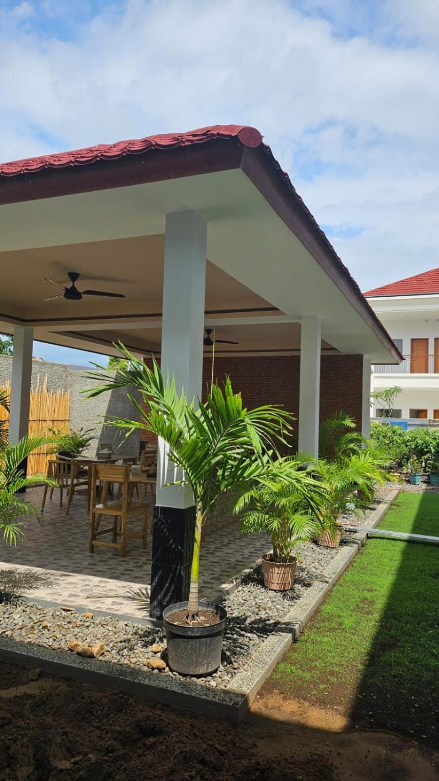 Christika Homestay Лабуан-Бахо Экстерьер фото